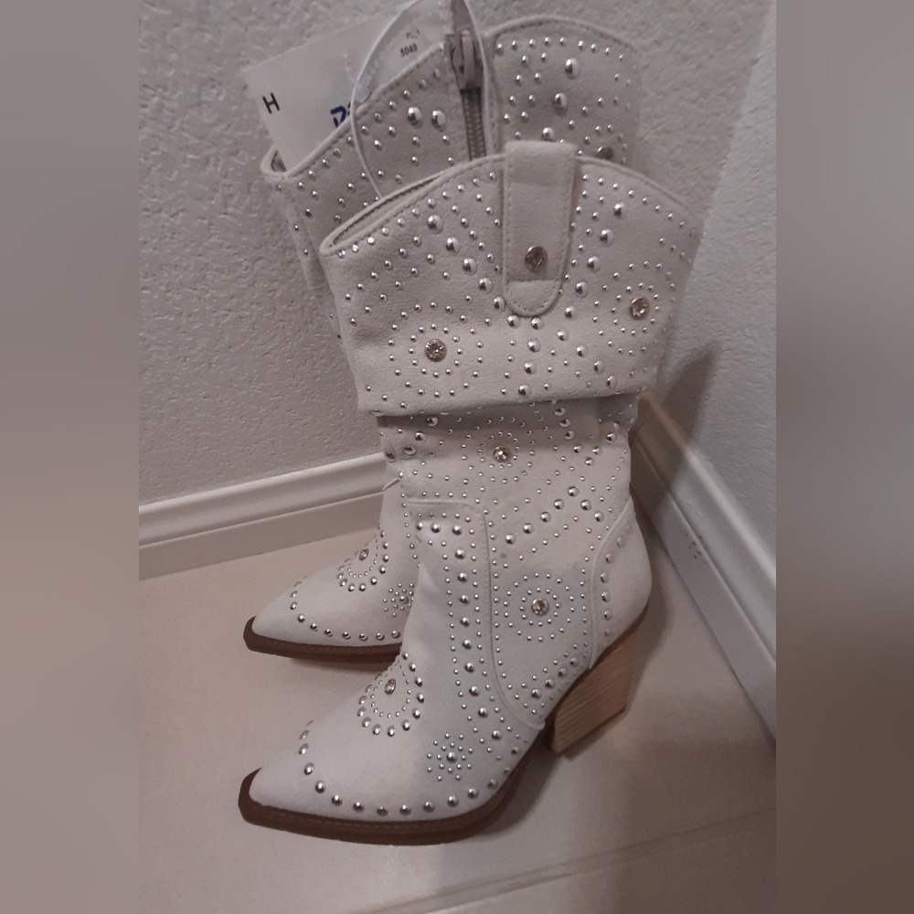 Very G Stellar Women’s Boots - Size 8.5 (New)